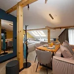 Tsaribrod Design فارنا