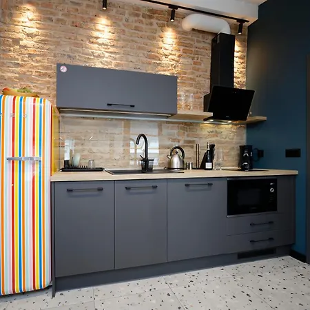 Tsaribrod Design וארנה