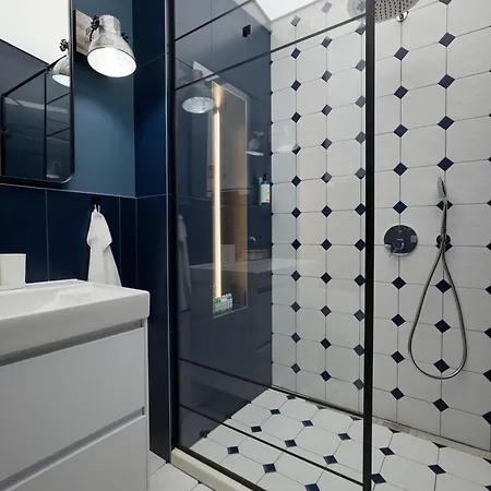 Tsaribrod Design * וארנה