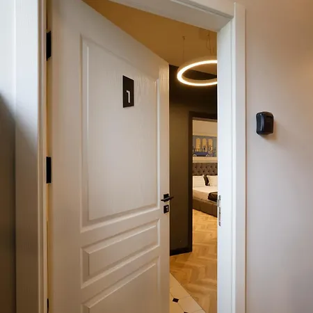 Tsaribrod Design * וארנה