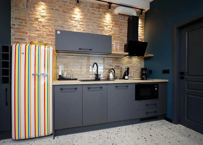 Tsaribrod Design 바르나